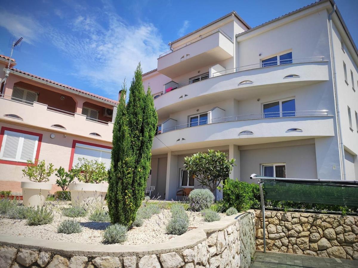 Apartment Avada Novalja Exterior foto